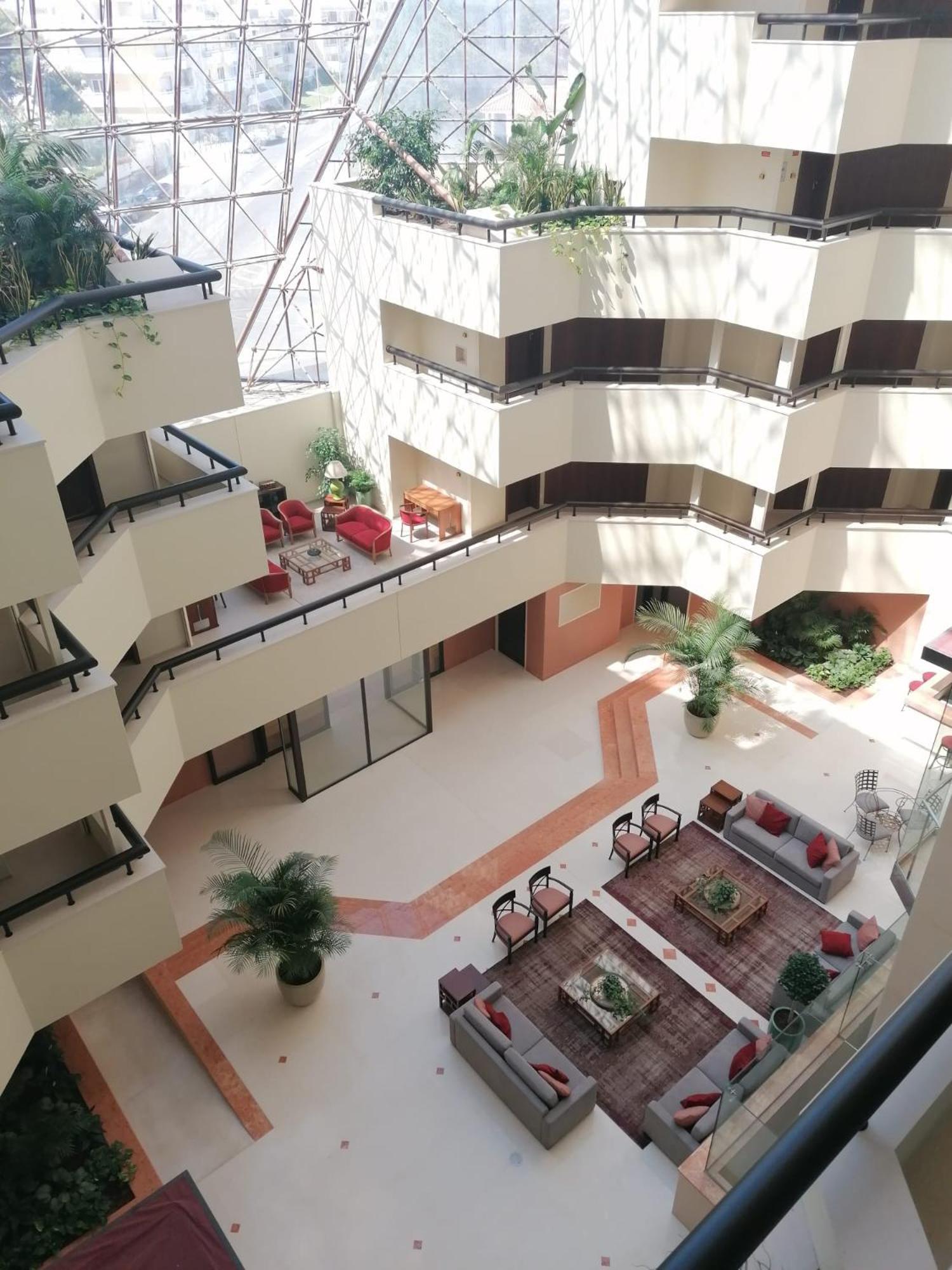 Atrium Sea View Apartamento *